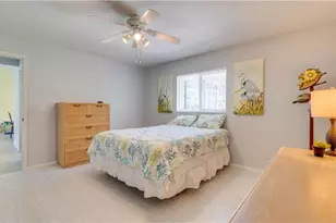 929 SE 6th Terrace, Cape Coral, FL 33990 - Photo 15