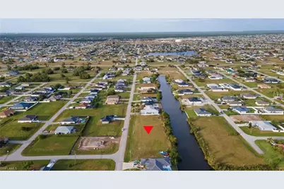 1317 NW 14th Ave, Cape Coral, FL 33993 - Photo 3