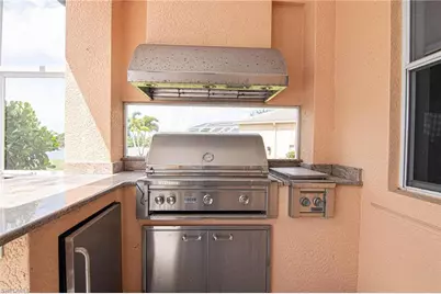 2656 Fairmont Isle Cir, Cape Coral, FL 33991 - Photo 21