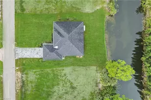 1619 NE 36th Ln, Cape Coral, FL 33909 - Photo 25