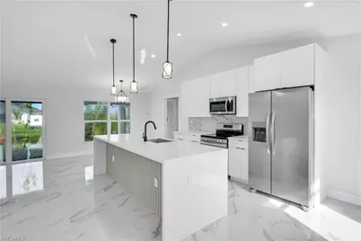 1822 NE 1st Pl, Cape Coral, FL 33909 - Photo 13