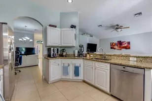 9230 Middle Oak Dr, Fort Myers, FL 33967 - Photo 5
