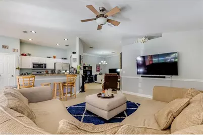 9230 Middle Oak Dr, Fort Myers, FL 33967 - Photo 11