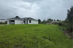 426 Jaipur Dr, Lehigh Acres, FL 33974 - Photo 3