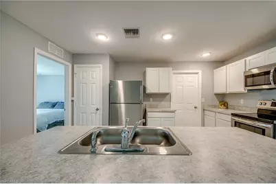 524 NE 16th Ter, Cape Coral, FL 33909 - Photo 17