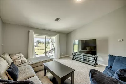 524 NE 16th Ter, Cape Coral, FL 33909 - Photo 9