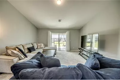 524 NE 16th Ter, Cape Coral, FL 33909 - Photo 11