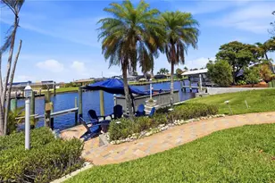 1717 SE 41st St, Cape Coral, FL 33904 - Photo 43