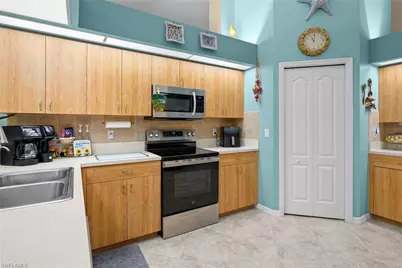 619 Parkdale Blvd, Lehigh Acres, FL 33974 - Photo 15