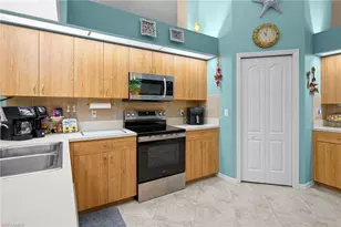 619 Parkdale Blvd, Lehigh Acres, FL 33974 - Photo 15