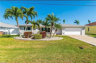 229 SE 29th Terrace, Cape Coral, FL 33904 - Photo 1