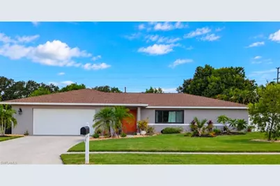 1402 S Larkwood Sq, Fort Myers, FL 33919 - Photo 1