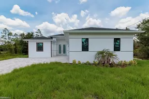 719 Almelia St E, Lehigh Acres, FL 33974 - Photo 45