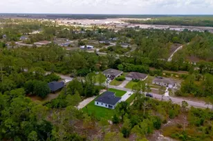 719 Almelia St E, Lehigh Acres, FL 33974 - Photo 5