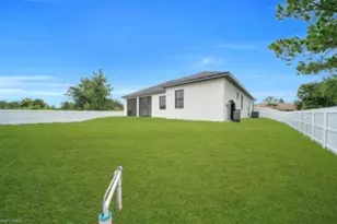1116 Cherry St E, Lehigh Acres, FL 33974 - Photo 25