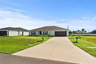 1409 NE 4th Pl, Cape Coral, FL 33909 - Photo 1