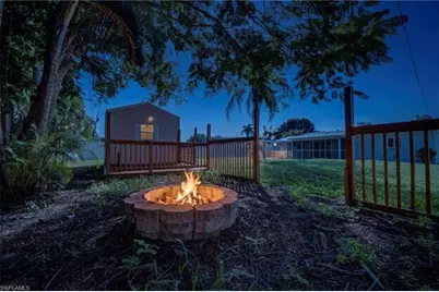 843 Lake McGregor Dr, Fort Myers, FL 33919 - Photo 13
