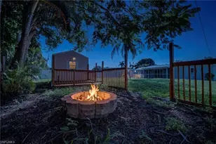 843 Lake McGregor Dr, Fort Myers, FL 33919 - Photo 13