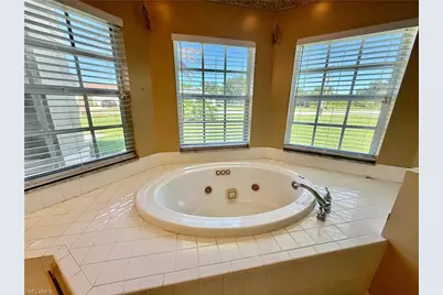 738 Milwaukee Blvd, Lehigh Acres, FL 33974 - Photo 33