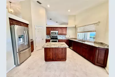 738 Milwaukee Blvd, Lehigh Acres, FL 33974 - Photo 15