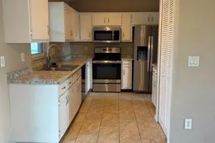 2300 SW 19th Pl, Cape Coral, FL 33991 - Photo 5