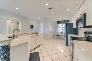20011 Sanibel View Cir, Fort Myers, FL 33908 - Photo 17