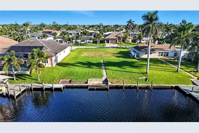 126 SW 50th St, Cape Coral, FL 33914 - Photo 3