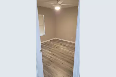 1209 SE 23rd Pl, Cape Coral, FL 33990 - Photo 11