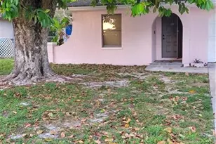 1209 SE 23rd Pl, Cape Coral, FL 33990 - Photo 1