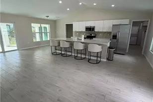 4034 NE 9th Pl, Cape Coral, FL 33909 - Photo 5