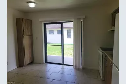 626 SE 13th Ct #2, Cape Coral, FL 33990 - Photo 5