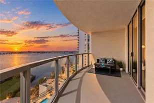 3000 Oasis Grand Blvd, Fort Myers, FL 33916 - Photo 3