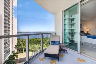 3000 Oasis Grand Blvd, Fort Myers, FL 33916 - Photo 11