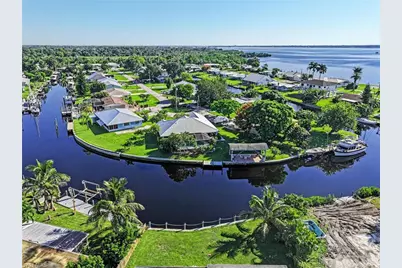 330 Bamboo Dr, North Fort Myers, FL 33917 - Photo 23