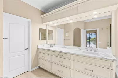 12424 Country Day Cir, Fort Myers, FL 33913 - Photo 19