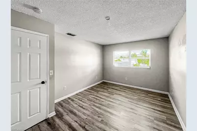 6635 Warwick Cir #4, Fort Myers, FL 33919 - Photo 21