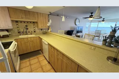 1900 Clifford St #603, Fort Myers, FL 33901 - Photo 11