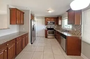 218 SW 46th Terrace, Cape Coral, FL 33914 - Photo 5