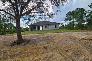 912 Hibiscus Ave, Lehigh Acres, FL 33972 - Photo 27