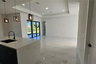 912 Hibiscus Ave, Lehigh Acres, FL 33972 - Photo 5