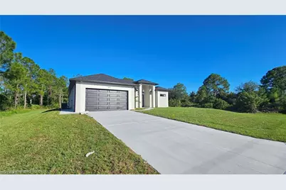 912 Hibiscus Ave, Lehigh Acres, FL 33972 - Photo 29
