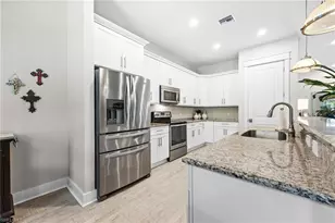 8702 Lakefront Ct, Fort Myers, FL 33908 - Photo 11