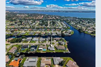 4547 W Coral Cir, North Fort Myers, FL 33903 - Photo 3