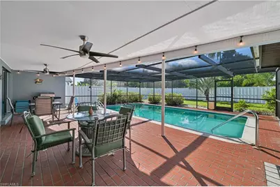 2202 SE 13th St, Cape Coral, FL 33990 - Photo 19