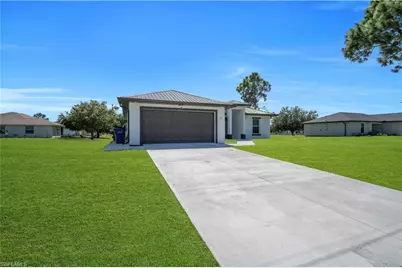 13 W 9th St, Lehigh Acres, FL 33972 - Photo 5