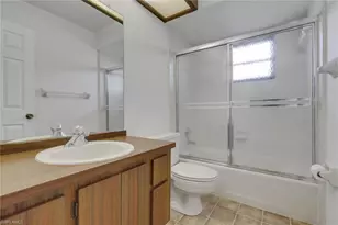907 SE 33rd Terrace, Cape Coral, FL 33904 - Photo 23