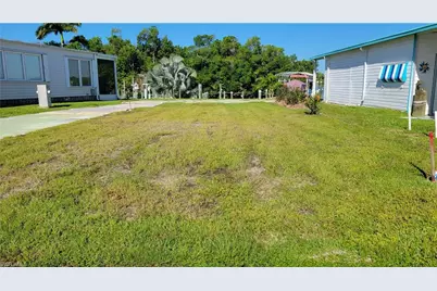 336 Shoreland Dr, Fort Myers, FL 33905 - Photo 1