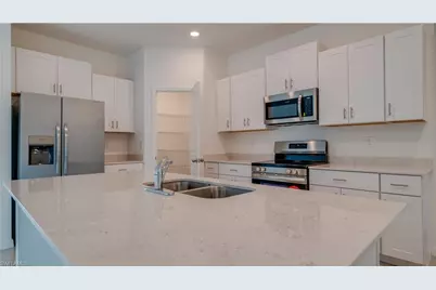 4019 San Clemente Ct, North Fort Myers, FL 33917 - Photo 7