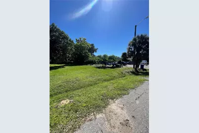 2901 Cocos Ave, Fort Myers, FL 33901 - Photo 5