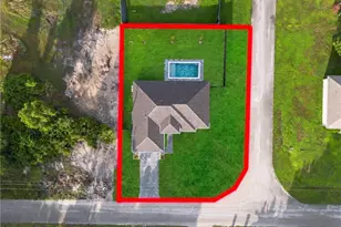 4042 NE 10th Pl, Cape Coral, FL 33909 - Photo 3